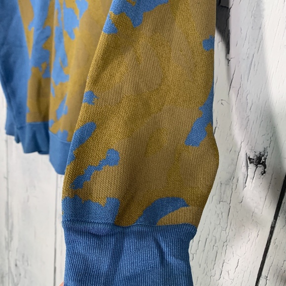 Acne Studios Unisex Primrose Camo Sweatshirt EUC - Picture 8 of 16